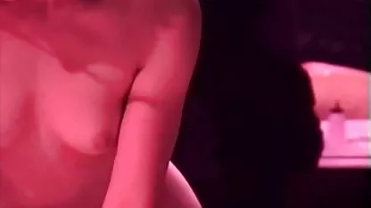 Busty ユウチュウブ 無料 plumperが自身の商品になめ、積